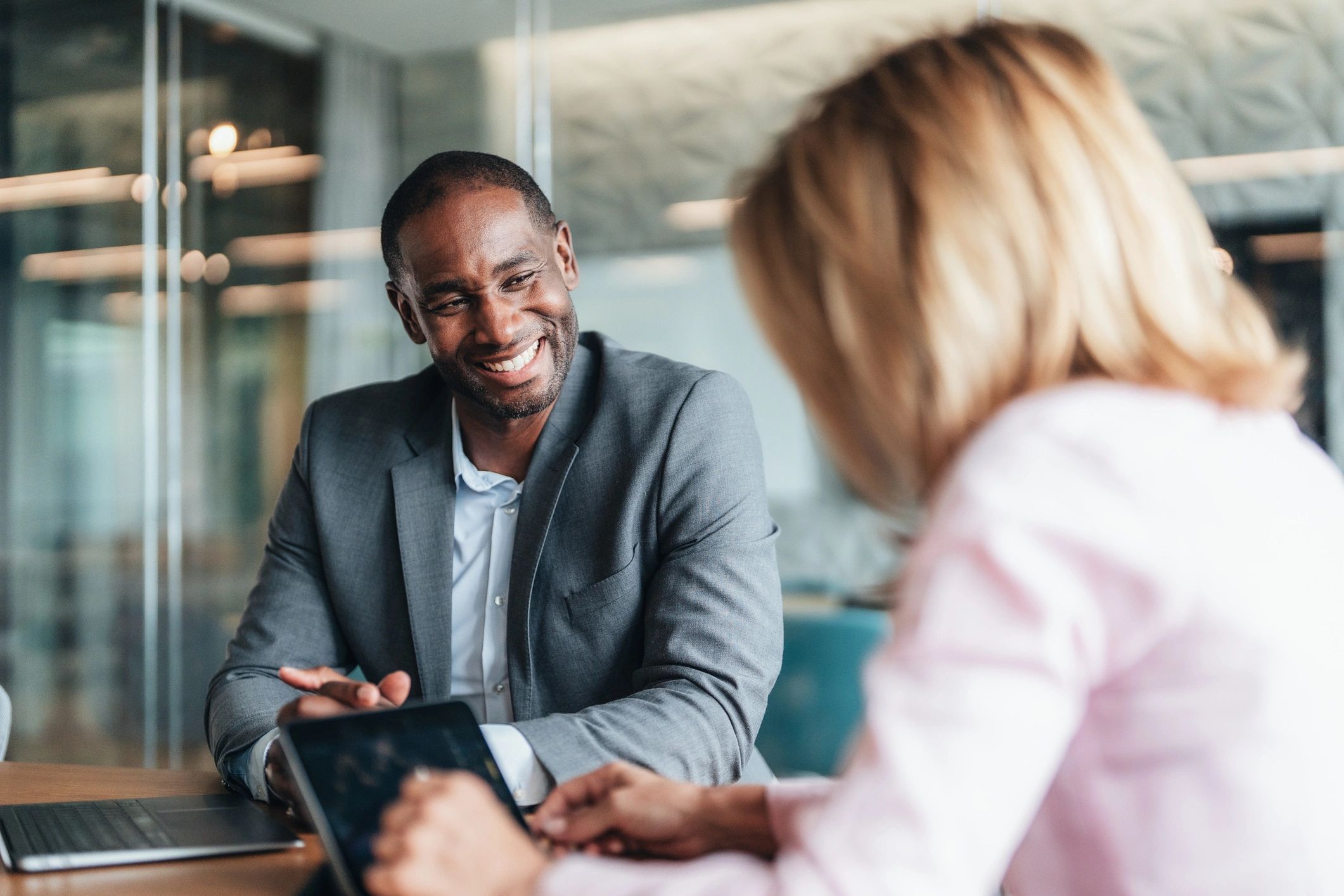 business tax advisor